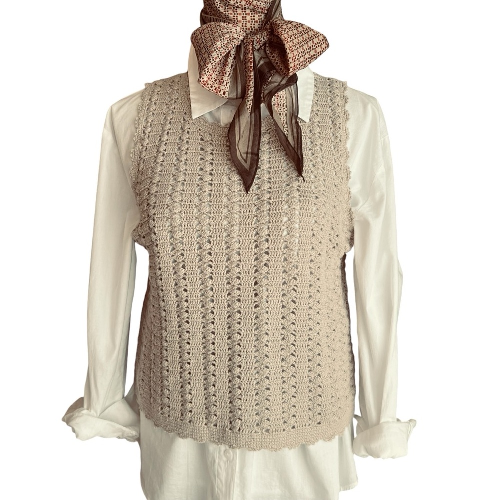 Freeport Studio Tan Hand Knit Sleeveless Sweater Vest Size Medium